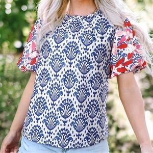 Julieta Floral Puff Sleeve Frilled Neck blouse size small